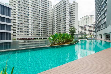 The kl gateway is a vast and prominent development located at the entrance of kuala lumpur, featuring a large etfe atrium. KL Gateway Residence or Kerinchi Residency walking to ...