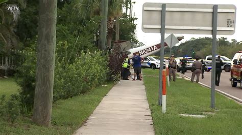 Small Plane Crash Lands On Busy Roadway In Orlando Good Morning America