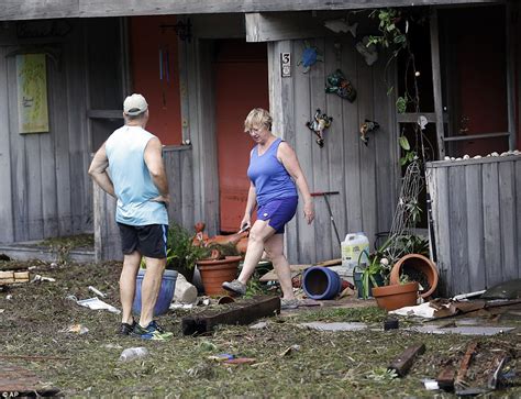 Hurricane Hermine Slams Into Florida At 80mph Raising Fears Of Floods