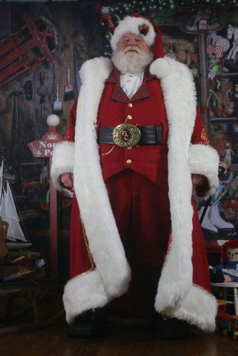 33 The Best Santa Claus Costume Ideas That You Can Copy Right Now