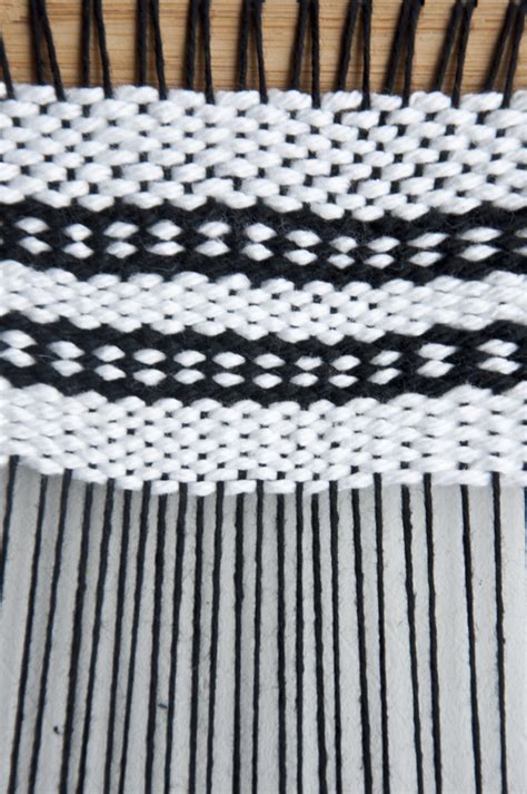 Weaving Techniques Oval Draft Pattern The Weaving Loom