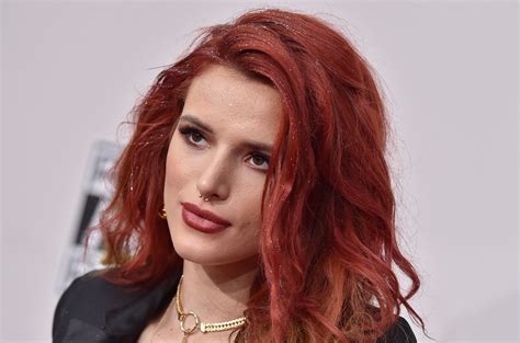 Bella Thorne Dyed Her Hair Midnight Blue—and Its Gorgeous Glamour