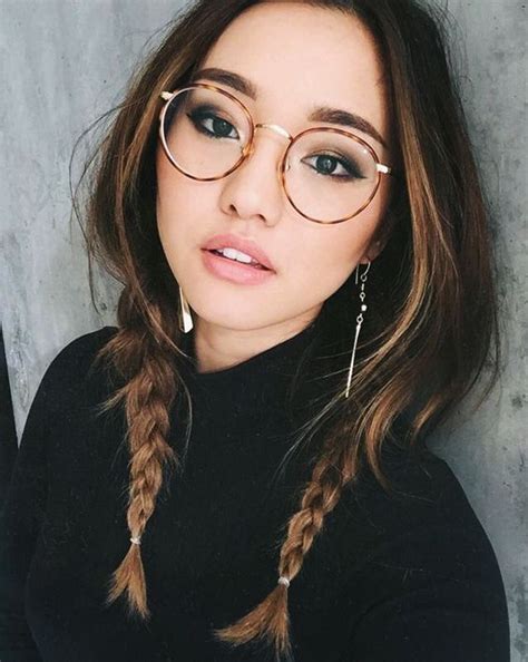 Pin By ☪︎·̩͙ Quinn ೃ༄ On Eggstra Glasses Makeup Hair Makeup Trendy Glasses