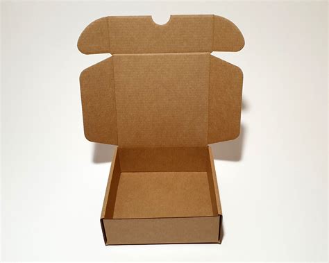 Cardboard T Boxes With Lid 135 X 135 X 5 Cm 53 X 53 Etsy Australia