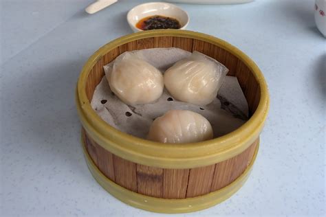 Dim sum is the chinese style of serving an array of small plates of savory and sweet foods, that together, make up a delicious meal. JE TunNel: Chang Bi Kian's Treat @ FOO HING DIM SUM HOUSE ...
