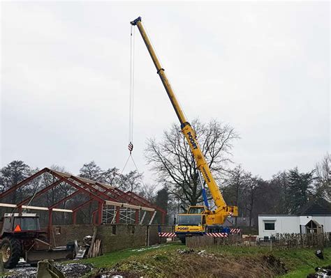 Vandaar dat wij voor onze nieuwe scania 8x4 wrecker voor een 650 pk v8 kiezen, meent hendrik poort van het gelijknamige bergingsbedrijf in het groningse hoogkerk. Takel- en Bergingsbedrijf Poort Hoogkerk | Van Auto tot Bus