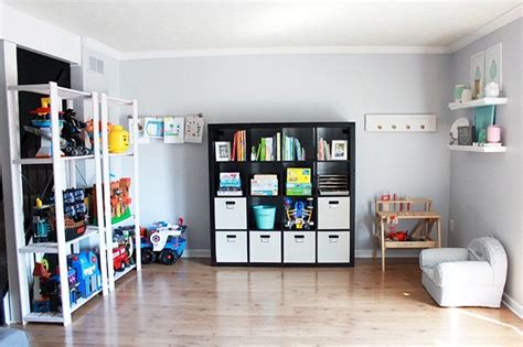*if you have too much clothing for your amount of closet or drawer space, consider packing the clothes that are out of season up and putting them in your attic. How to Get Organized When You Live in a Small House - Just ...