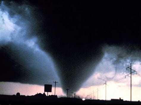 The 10 Deadliest Tornadoes In World History The Man In The Gray