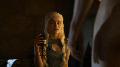 Emilia Clarke Talks Female Empowerment Male Nudity In Game Of Thrones
