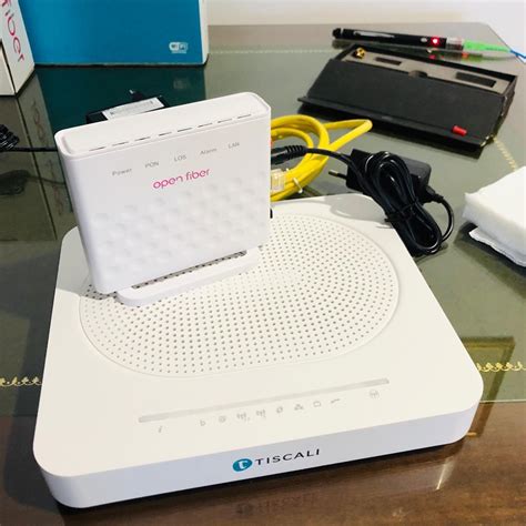 Per disporre della fibra ottica in casa è necessario attendere lo svolgimento dei lavori di cablaggio da parte dell'azienda, come ad esempio open fiber, che si occupa della realizzazione della rete nella propria zona. Come Open Fiber mi ha portato la Fibra Ottica in Casa | Il ...