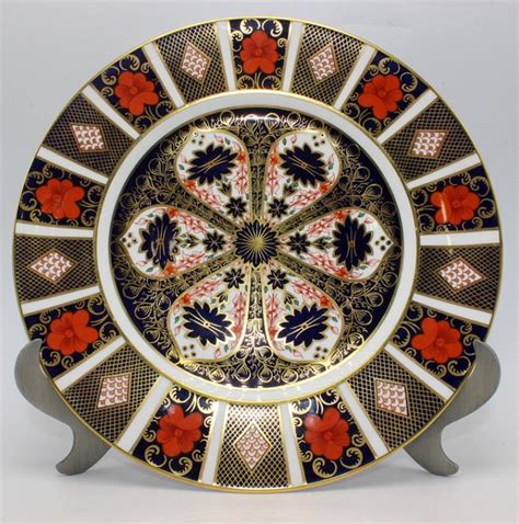 | crown ducal florentine white dinner plate(s) read. Sold Price: Royal Crown Derby "Old Imari" (6) Dinner ...