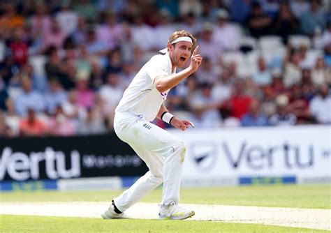 Stuart Broad Bowling 2022