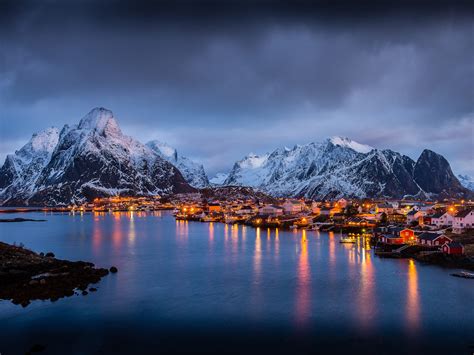 the-magic-islands-of-lofoten-norway-europe-winter-morning-light