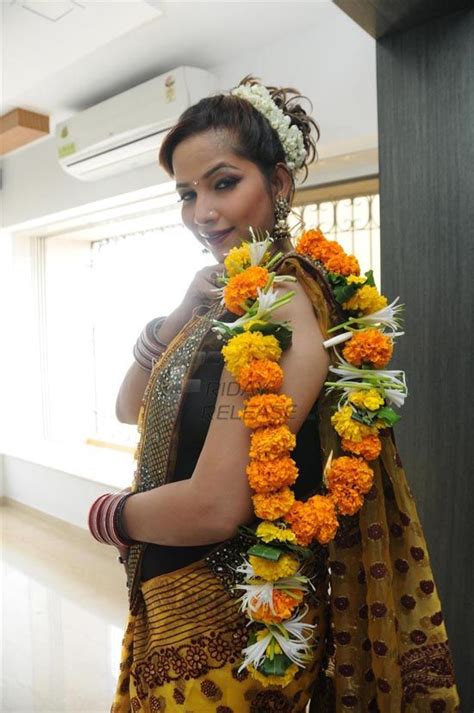 actress tanisha singh from 18 crore ke thumke item song did a special photo shoot for