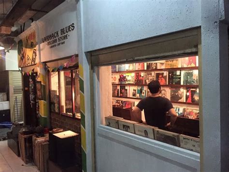 Berburu Vinyl di Jakarta, 5 Toko yang Paling Direkomendasikan! | BukaReview