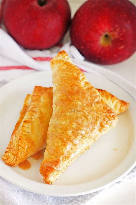 Easy Apple Cinnamon Turnovers It Bakes Me Happy