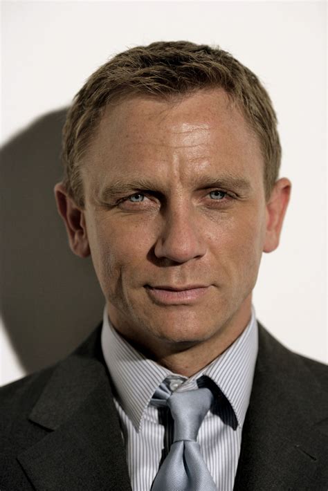 Daniel Craig Biography Movies And Facts Britannica