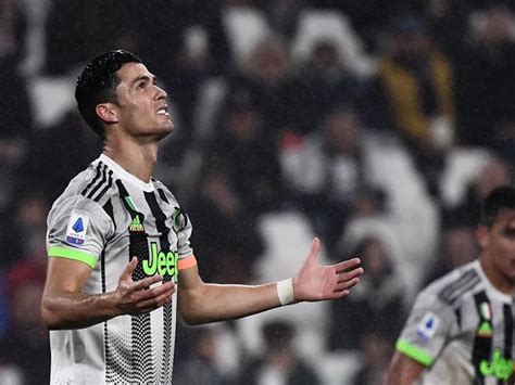 Use custom templates to tell the right story for your business. Juventus-Genoa 2-1, decide Ronaldo su rigore al 96 ...