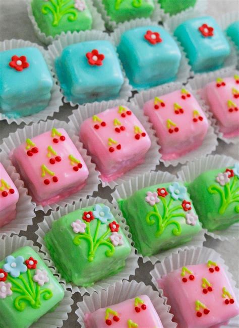 4.3 out of 5 stars 3. Pretty pretty Petit Fours highteabakery.com | Petit fours ...