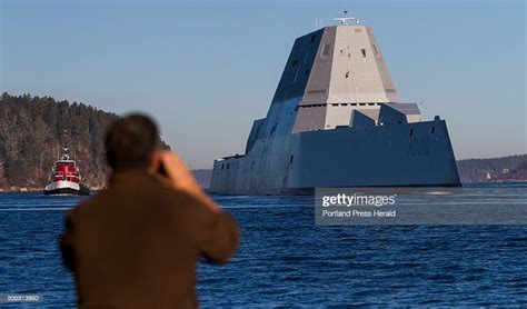 The Us Navys Newest Destroyer Zumwalt Sails Down The Kennebec