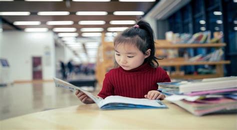 5 Cara Meningkatkan Minat Anak Baca Buku