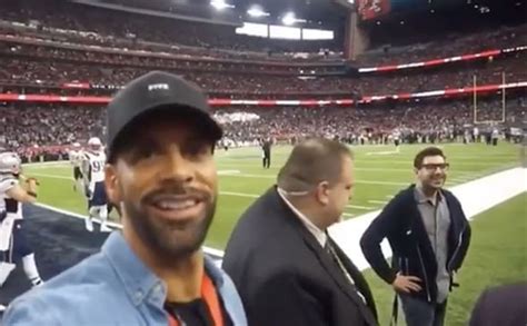 Rio Ferdinand Instagram Super Bowl 2019 Security Guard Asks Footballer