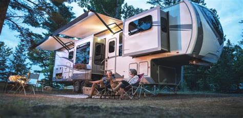 However, certain states have rules on triple towing, including whether typically, the main vehicle should really be a truck to be able to triple tow. Best 2 Bedroom 5th Wheels - 2021 Round-up - RV Expertise