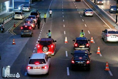 Lumba haram sering diadakan di kawasan bandar, luar bandar ataupun di kawasan perindustrian tanpa mengira keadaan trafik. Bahasa Malaysia Archives - Page 628 of 972 - Paul Tan's ...