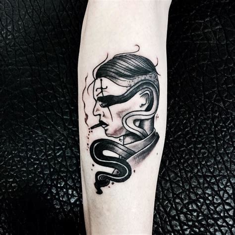Hawaiian tattoo designs symbolize religious devotion, rites , bravery, status, ranks and heritage. 🌚BLACK🌚 . . . #tattoo #tattoos #tattooed #tattooing #tat ...