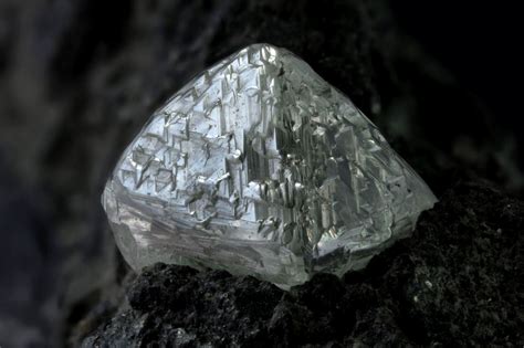 Scientists Find First Diamond Bearing Kimberlite In Antarctica