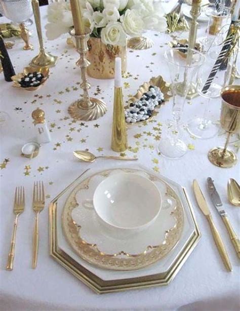 26 festive and glamorous party table settings for new year s eve jogo de mesa decoração