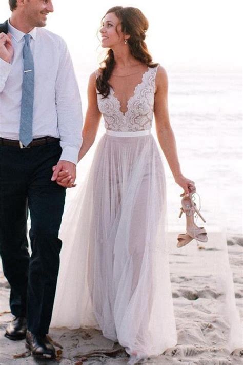Dhgate.com provide a large selection of promotional simple high scoop neck wedding dress on sale at cheap price and excellent crafts. Top 22 Beach Wedding Dresses Ideas to Stand You out