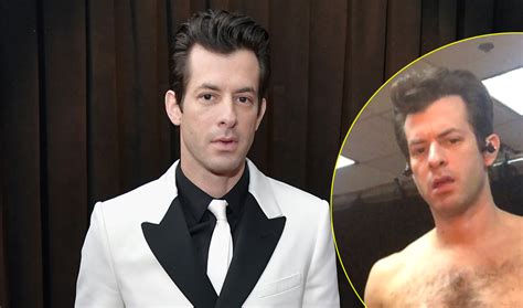 Mark Ronson Goes Shirtless Bares Abs Before Grammys