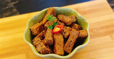 Ya, makanan yang kaya akan protein ini jadi makanan favorit masyarakat indonesia, karena rasanya yang lezat dan kaya akan kandungan. 1.414 resep tahu tempe bacem enak dan sederhana - Cookpad
