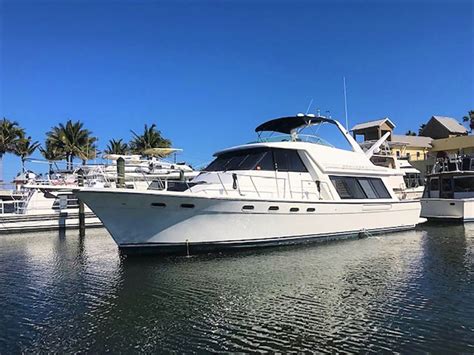2001 Bayliner 48 With Thrusters Motivated Seller Yacht For Sale Blue