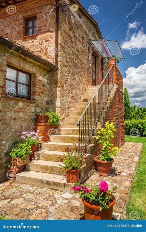 Old Brick House In Tuscany Stock Image Image Of Nature 41492365