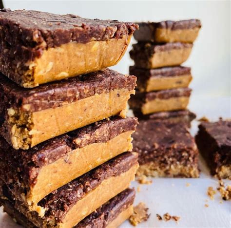 No Bake Choc Peanut Butter Double Decker Protein Bars Munch A Bunch