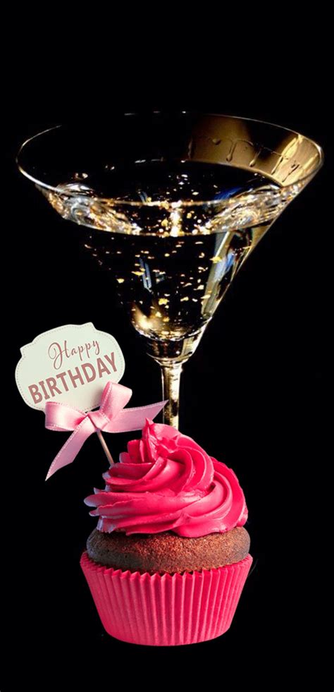 Happy Birthday Cupcake And Champagne Happy Birthday Cupcakes Happy