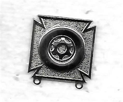 A35 Us Army Driver And Mechanic Badge Sta Brite Finish Ebay