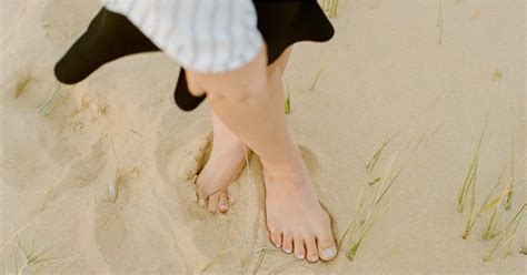 How To Get Rid Of Toe Hair Popsugar Beauty