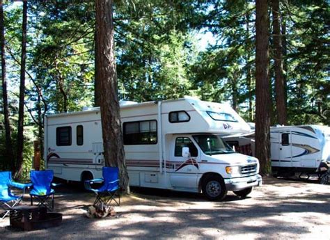 Friday Harbor Camping on San Juan Island - Lakedale Resort