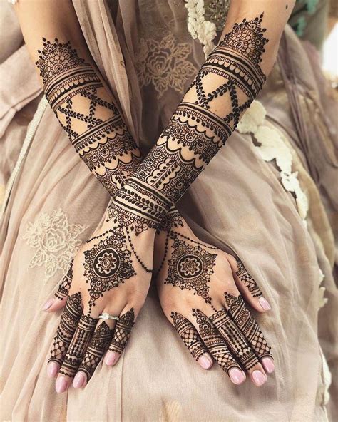 Stunning And Absolutely Symmetrical Henna Wedding Design R