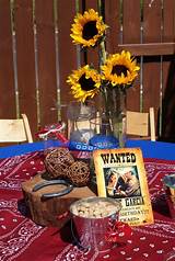 Consider some western party favors including sheriff badges, wanted posters, horseshoe eyeglasses, wearable mustaches, and other photo props! Pin by Gabriela Trujillo on fiesta vaquera zulema ...