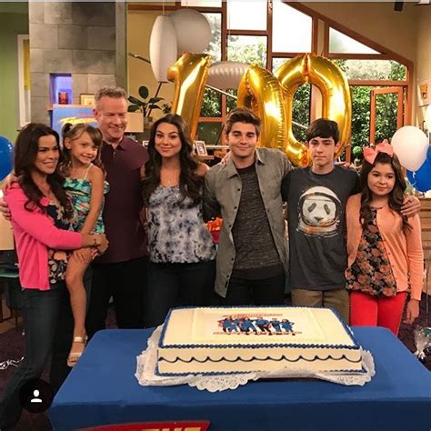 More Pics Of The Celebration Of 100 Episodes Of The Thundermans ⚡️ Nickelodeon The Thundermans