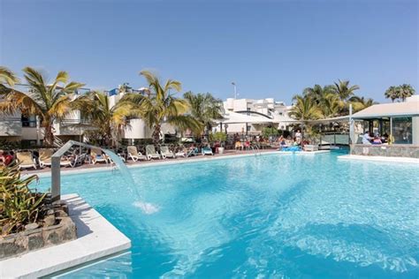 Overview palmeramar apartments offer basis self catering accommodation in gran canaria's puerto rico. Eden Apartments - Puerto Rico Hotels | Jet2holidays