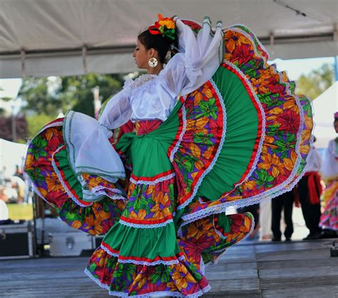 Dance Tipical Mexican Folklore Traditional Mexican Dress Ballet Folklorico