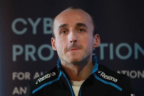 Robert józef kubica (polish pronunciation: Robert Kubica już PRZERAZIŁ przeciwnika! Wolał uciec niż z ...