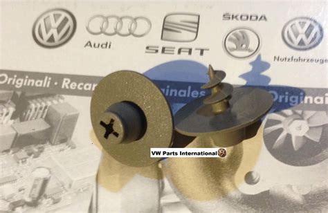 VW Golf MK4 GTI R32 Floor Mat Carpet Screw In Clips Grey Round Genuine