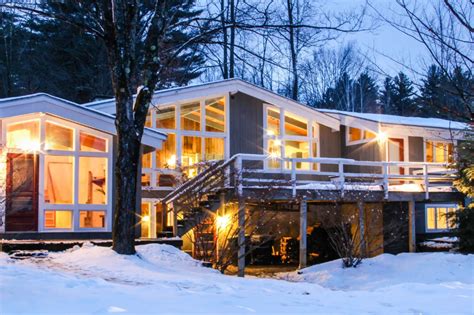 With hundreds of acres of woodland trails right outside your door, you can start your vacation as soon as you arrive! Stunning Stowe Chalet close to Mountain and Town - Chalets ...