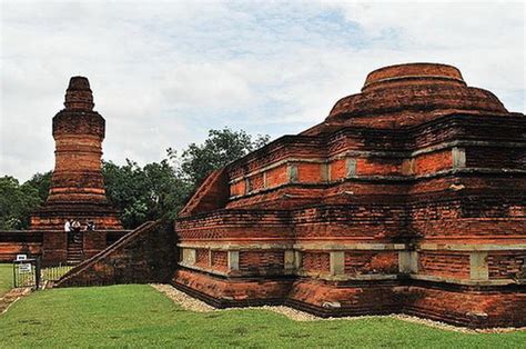 Alam Mengembang Jadi Guru Candi Lepakshi Dan Pilar Bergantung Riset